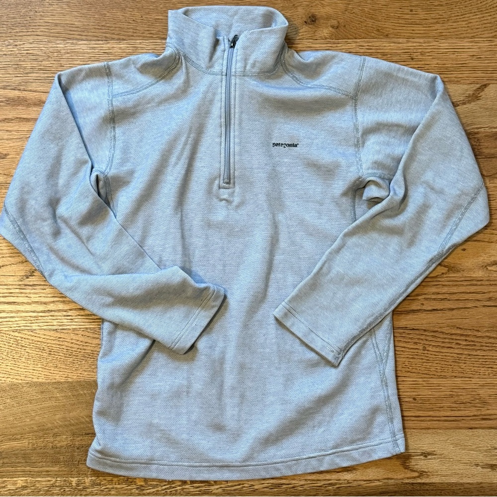 Patagonia Kids Medium Capilene Light Gray Quarter Zip Base Layer Pullover